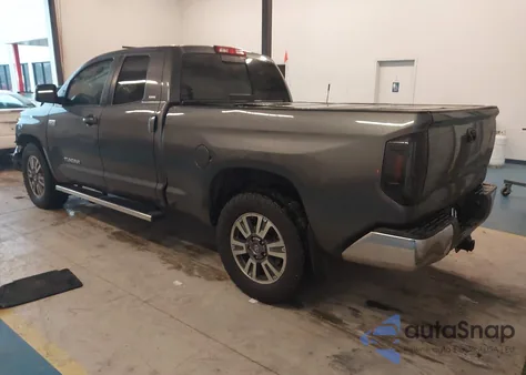 2016 Toyota Tundra Sr5 5.7L V8 z USA, uszkodzony, nr VIN 5TFRY5F1XGX208224